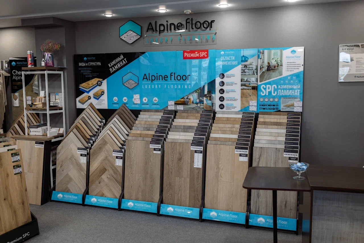 Монтаж напольных покрытий в Тюмени. Укладка кварцвинила и ламината