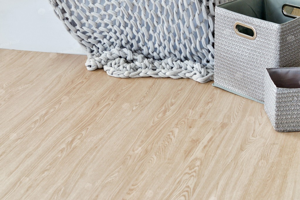Alpine Floor SPC ламинат Ясень Макао ECO 106-11 MC
