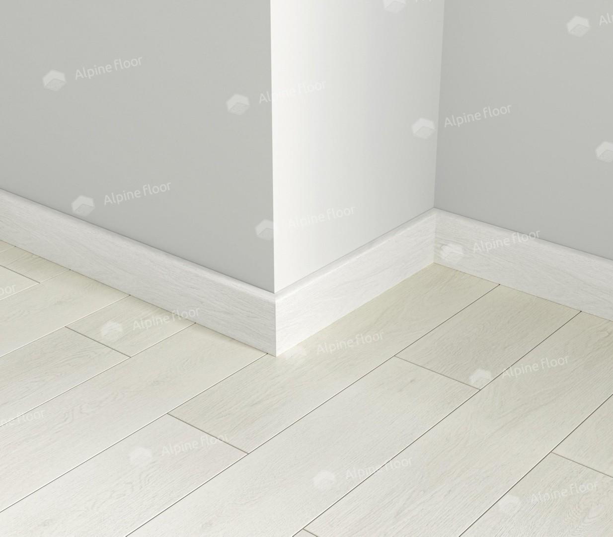 Alpine Floor Напольный плинтус Parquet Light Белый SK 13-0