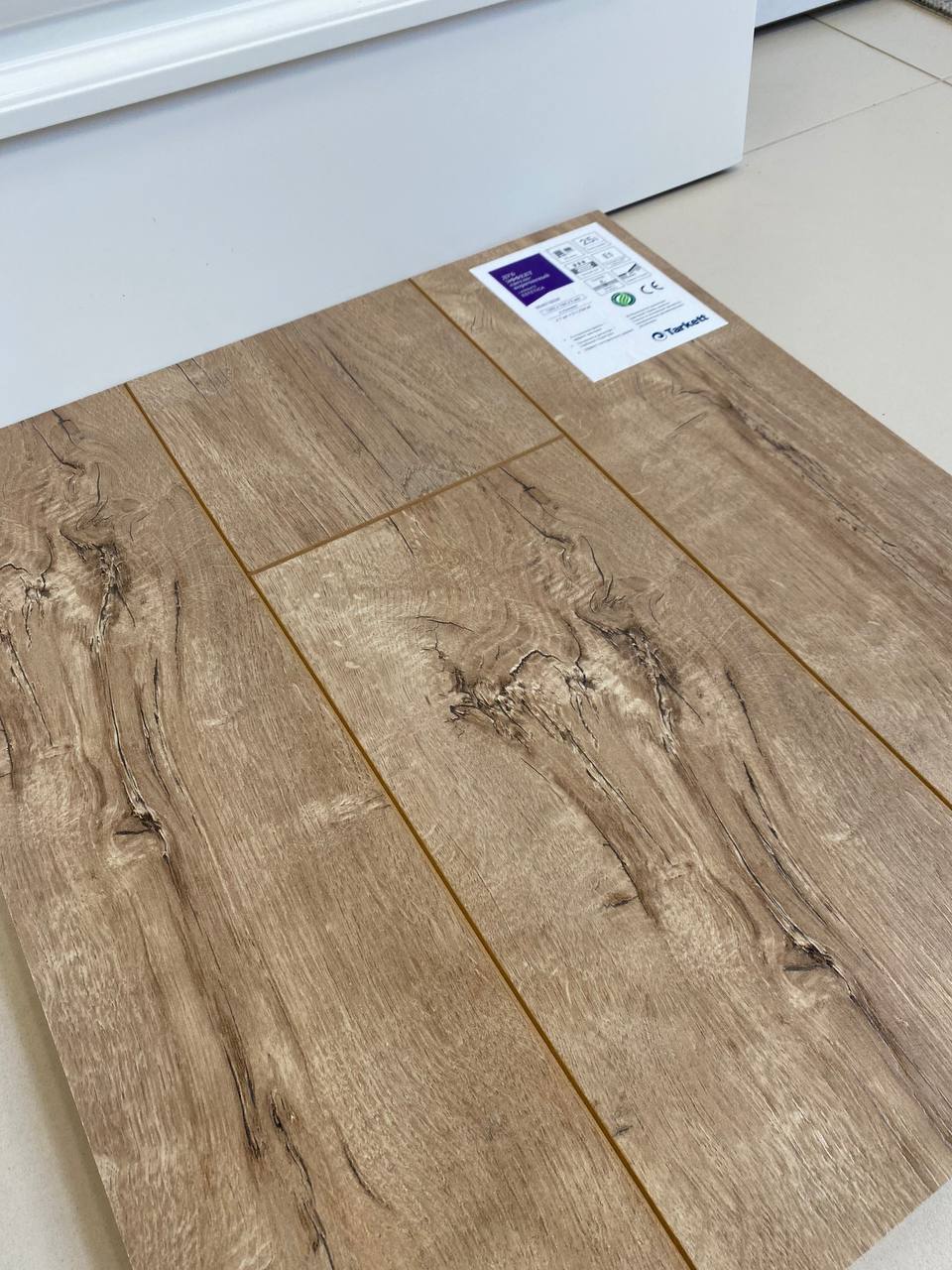 Tarkett ESTETICA Oak Effect light brown / Дуб Эффект светло-коричневый
