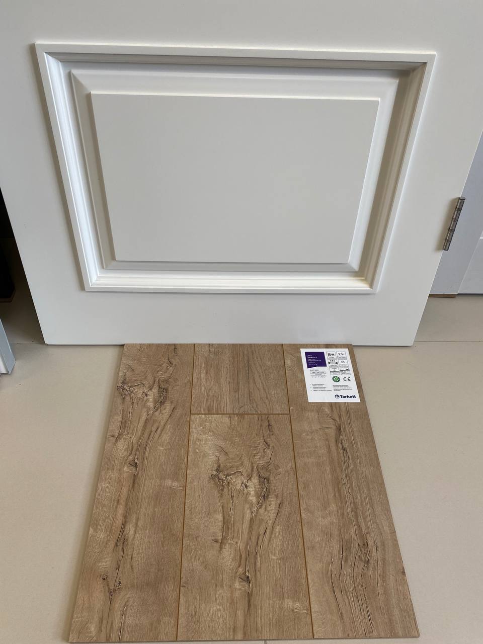 Tarkett ESTETICA Oak Effect light brown / Дуб Эффект светло-коричневый